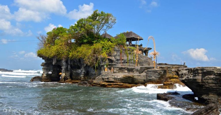 Pura Uluwatu, Tanah Lot dan Ubud Private Trip dengan Pengemudi Berbahasa Korea